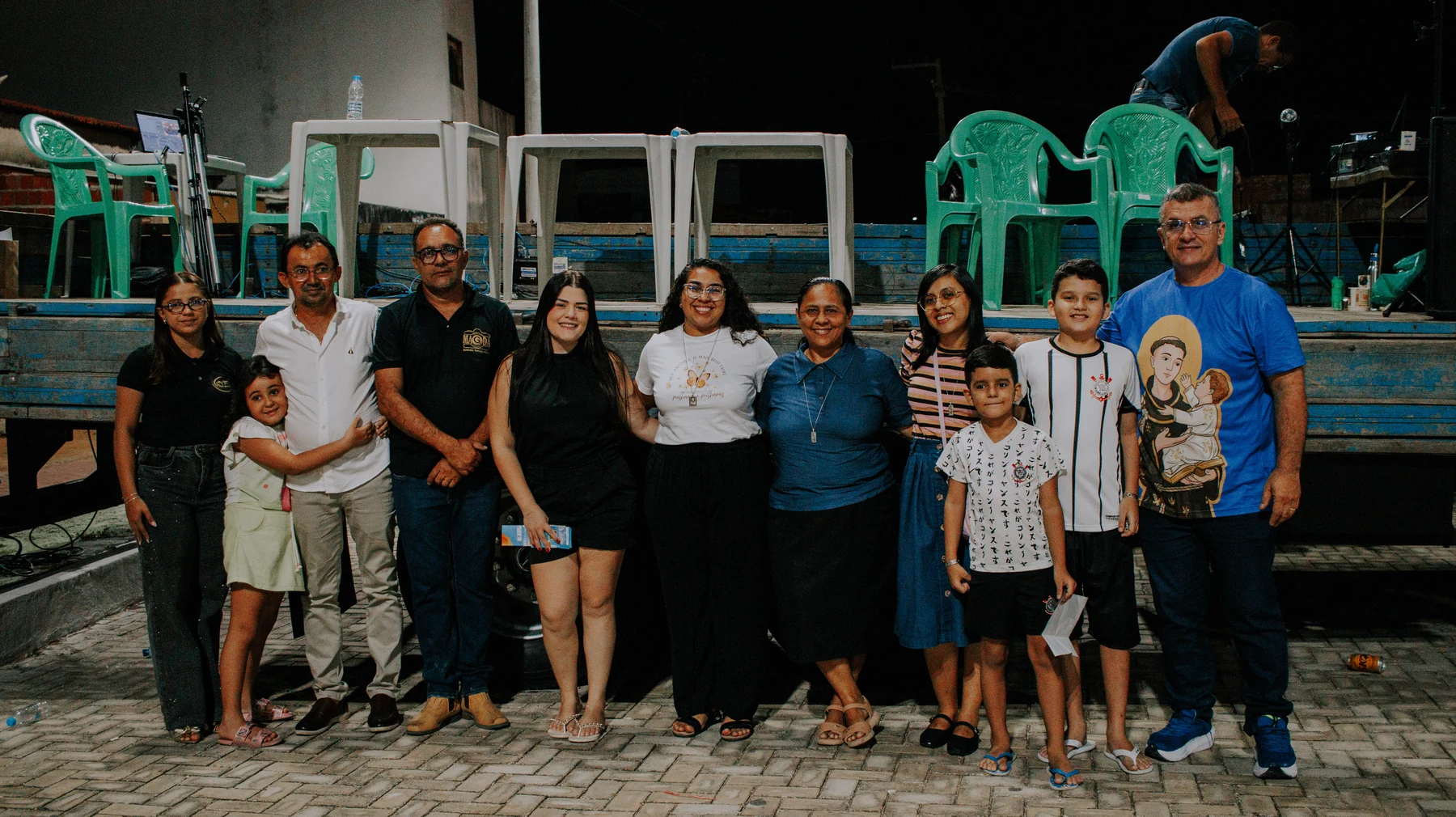 Participantes da campanha reunidos para uma foto em grupo